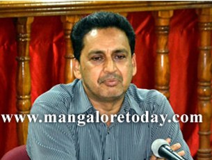 DK DC Adoor B...